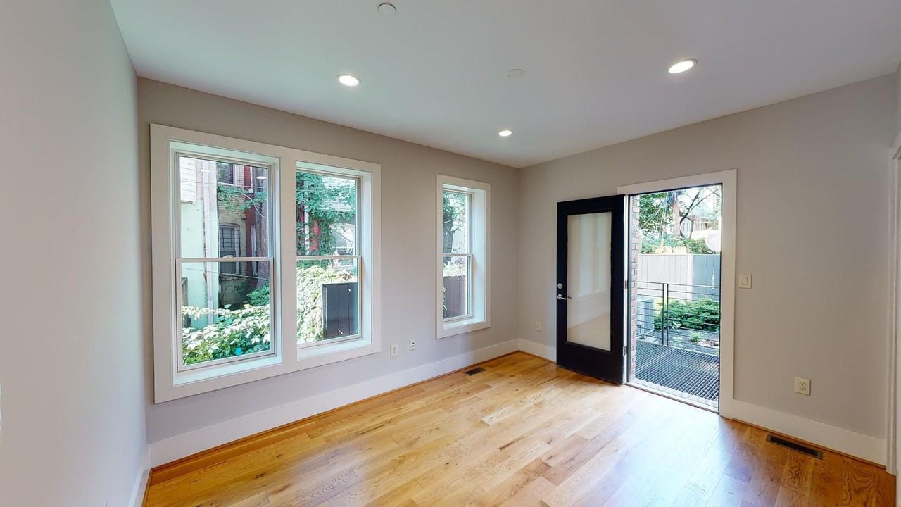 2825 Sherman Ave Nw #1 - Photo 5 of 17