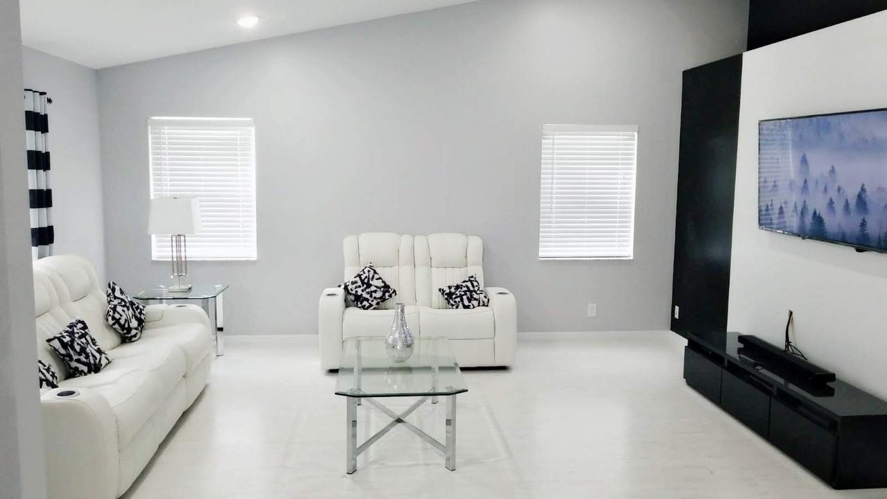 19625 Sedgefield Terrace - Photo 3 of 12