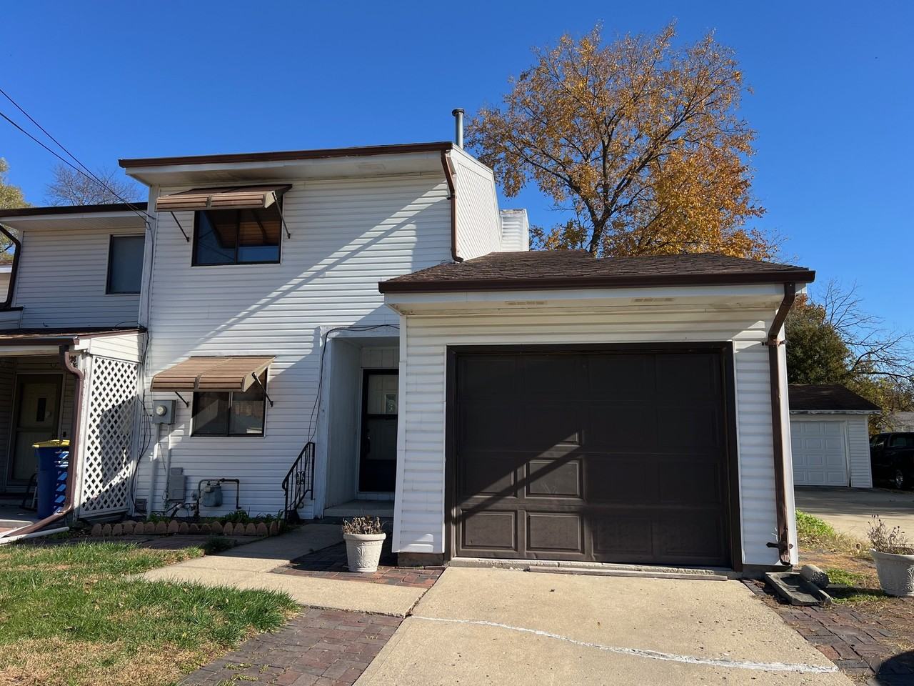 1341 Stewart Street - Photo 3 of 19