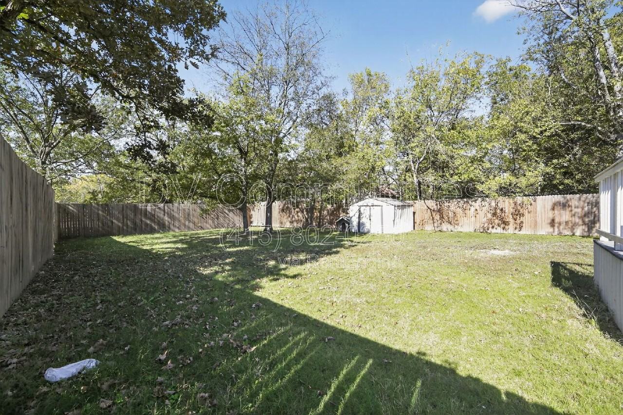 3916 2nd St - Photo 5 of 32