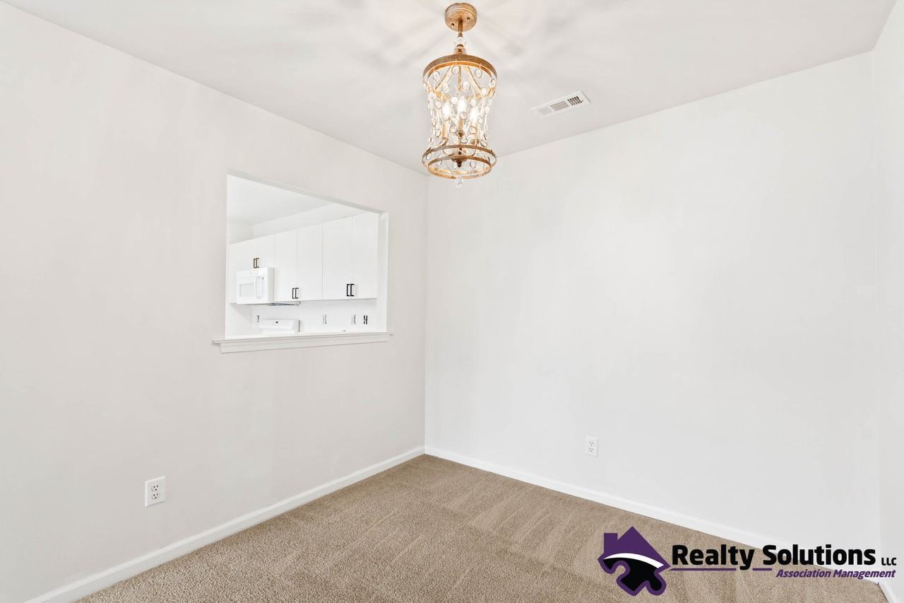 454 Atlanta Ct #1 - Photo 5 of 18