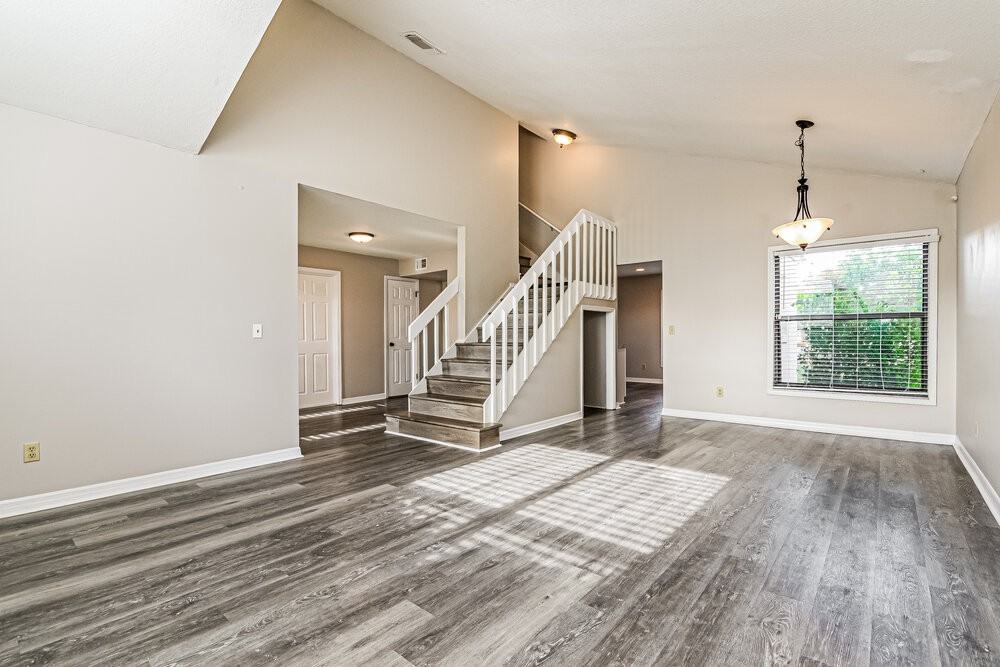 2002 Kinder Ct - Photo 4 of 17