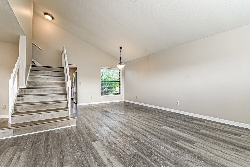 2002 Kinder Ct - Photo 6 of 17