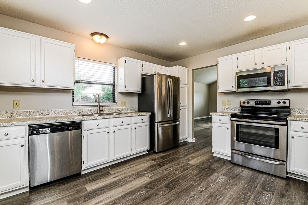 2002 Kinder Ct - Photo 7 of 17