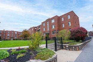 20 Ashland St ##1-R - Photo 1 of 1