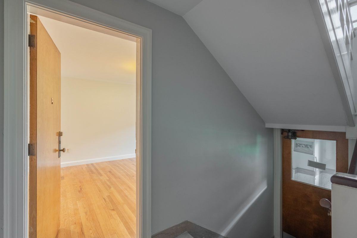 20 Ashland St ##1-R - Photo 7 of 32