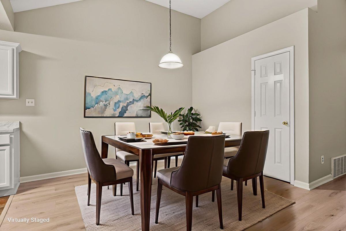 7016 Estacada Way S - Photo 7 of 24