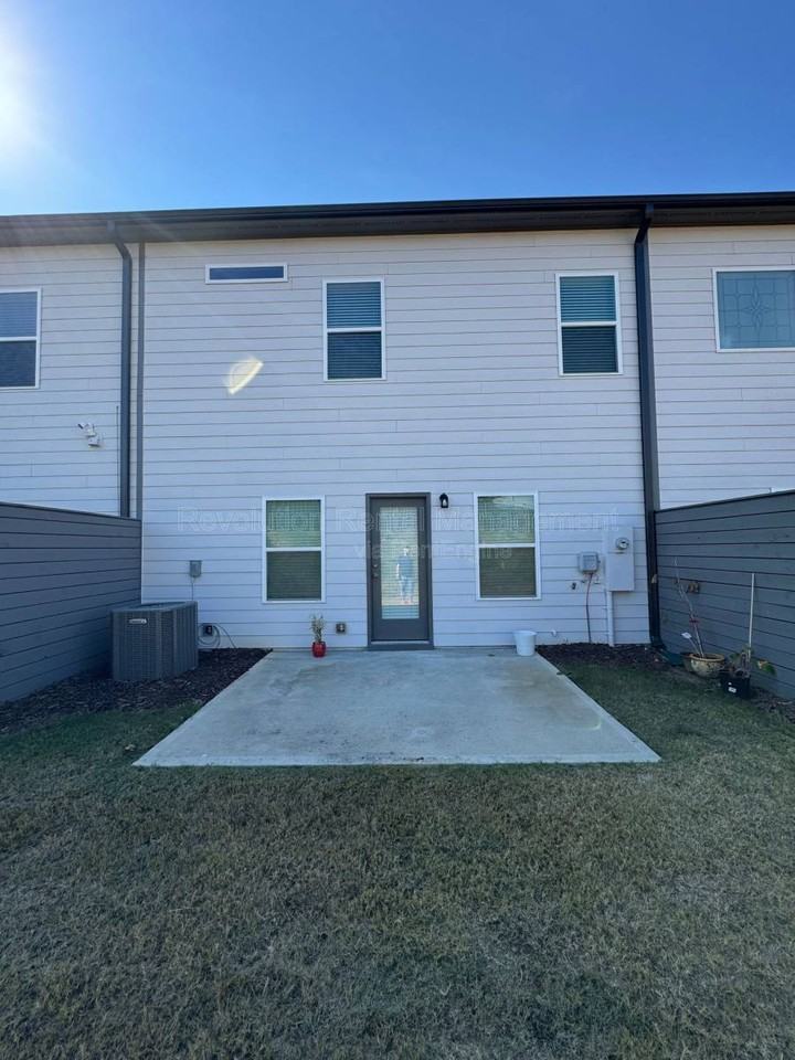 36 Felton Place - Photo 2 of 10