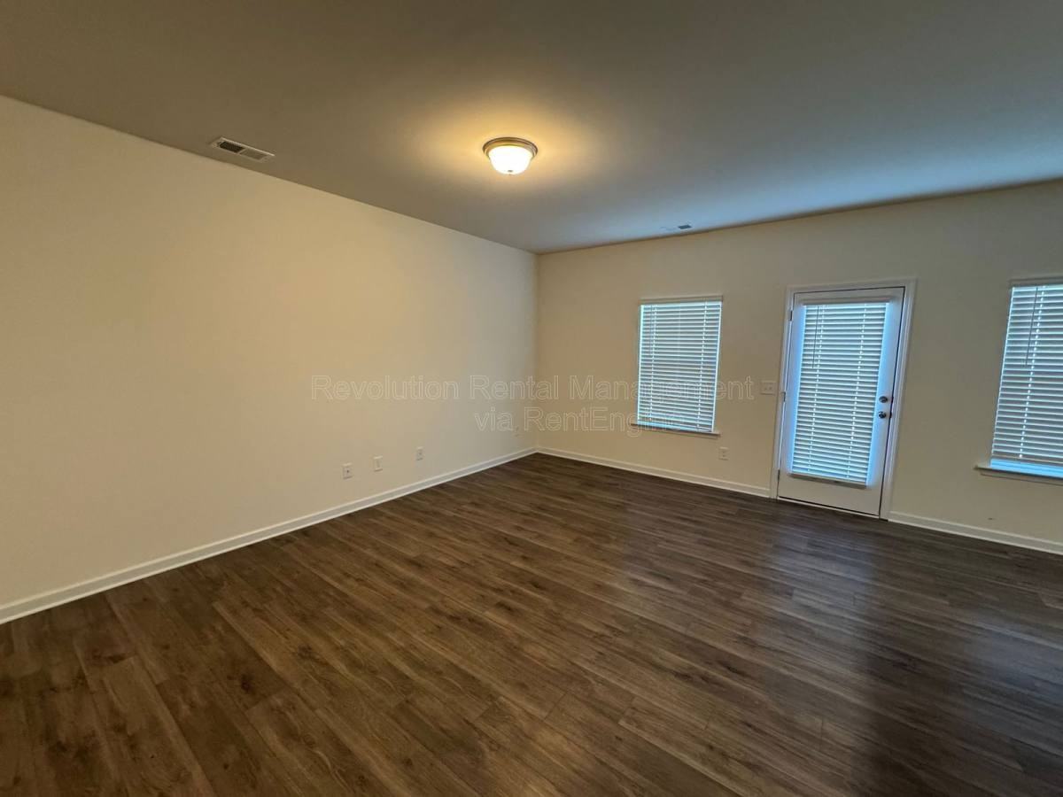 36 Felton Place - Photo 3 of 10