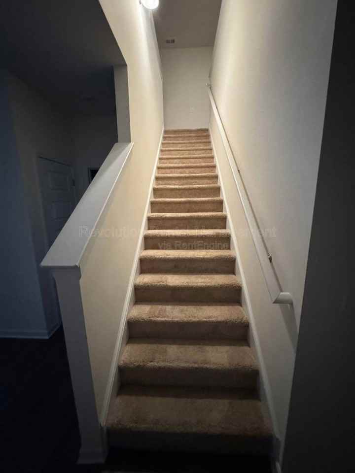 36 Felton Place - Photo 7 of 10