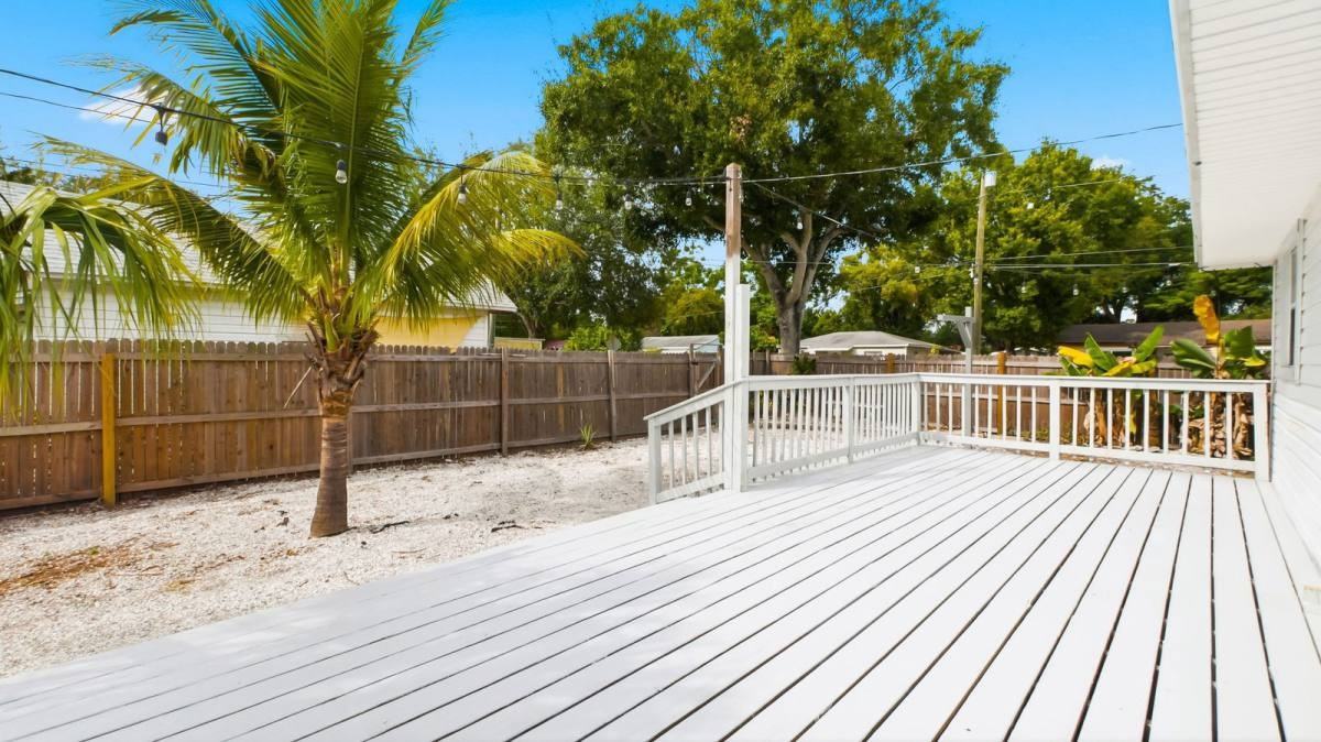 4952 21st Street North - Photo 2 of 10