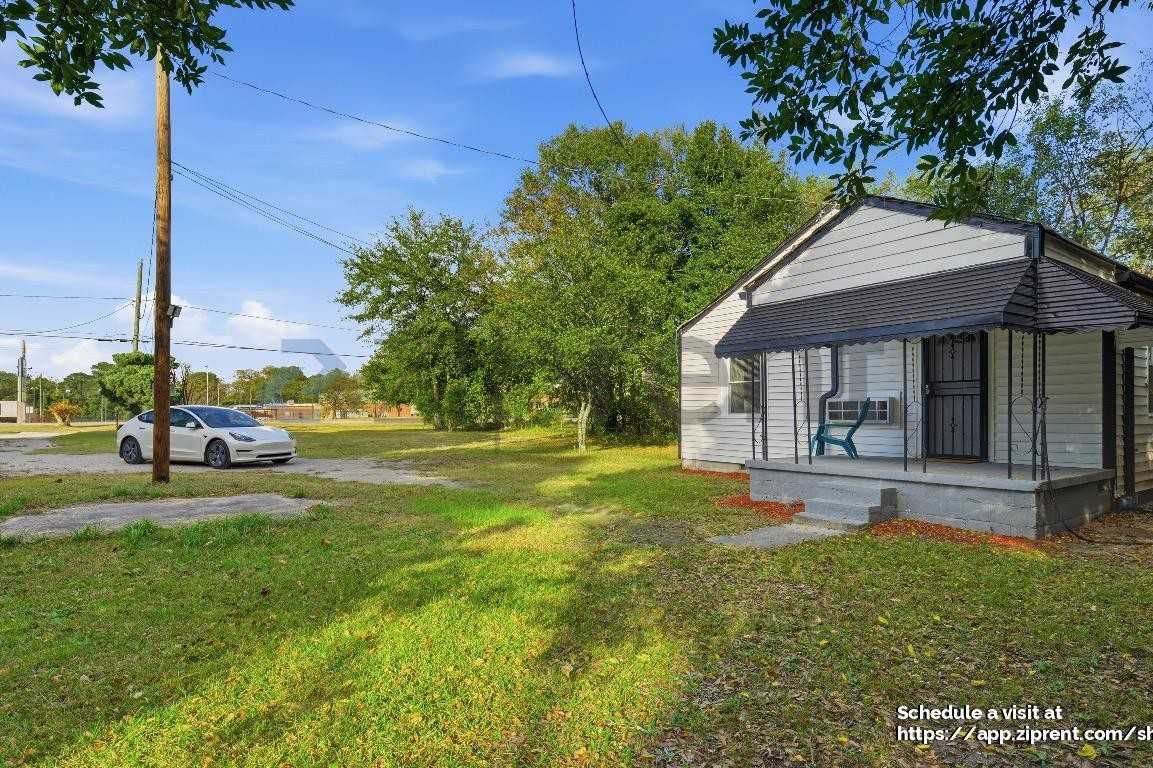 684 Central Avenue - Photo 4 of 14