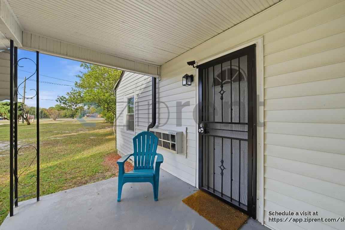 684 Central Avenue - Photo 5 of 14