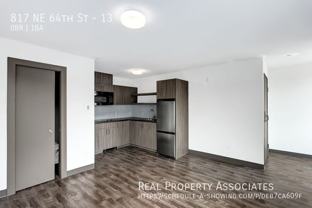 817 Ne 64th St #13 - Photo 1 of 1