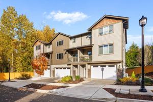 featured image of 304 S 48th Ct