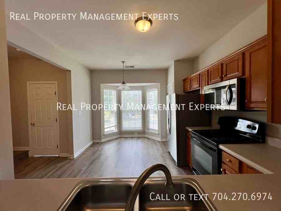 10340 Garrett Grigg Road - Photo 3 of 16