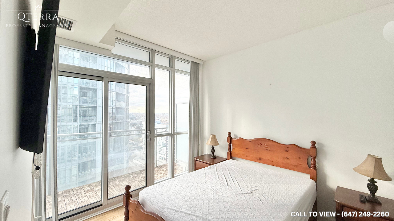 3510-15 Iceboat Terr, Toronto, Ontario M5V 4A5 - Photo 3 of 7