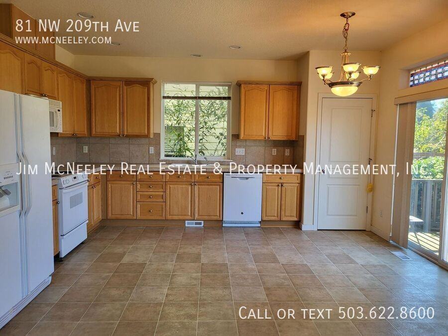 81 Northwest 209th Avenue - Photo 4 of 21