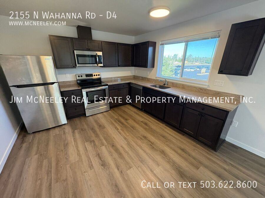 2155 N Wahanna Rd #D4 - Photo 4 of 16