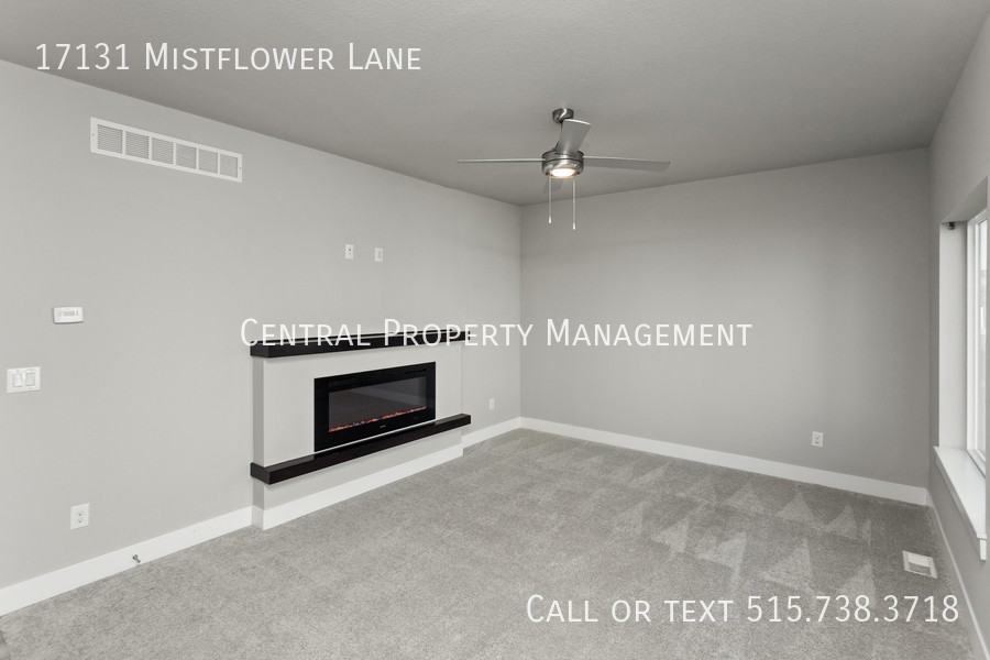 17131 Mistflower Ln - Photo 3 of 19