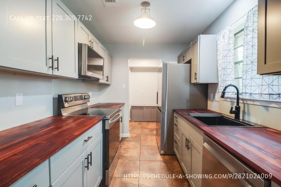 647 Ridge Drive - Photo 7 of 18