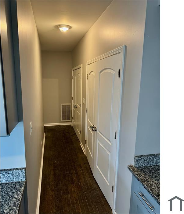 4209 W Jackson Blvd #3 - Photo 5 of 10