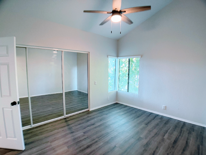 22725 Lakeway Dr #390 - Photo 3 of 17