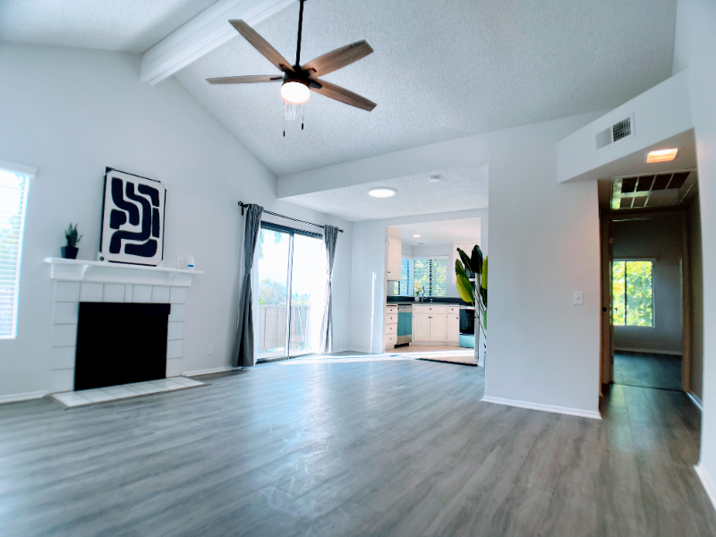 22725 Lakeway Dr #390 - Photo 4 of 17