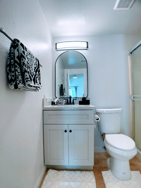 22725 Lakeway Dr #390 - Photo 5 of 17