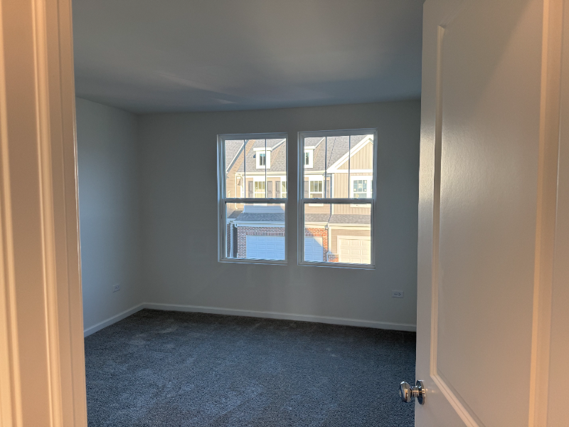 2246 Horseshoe Cir - Photo 3 of 23