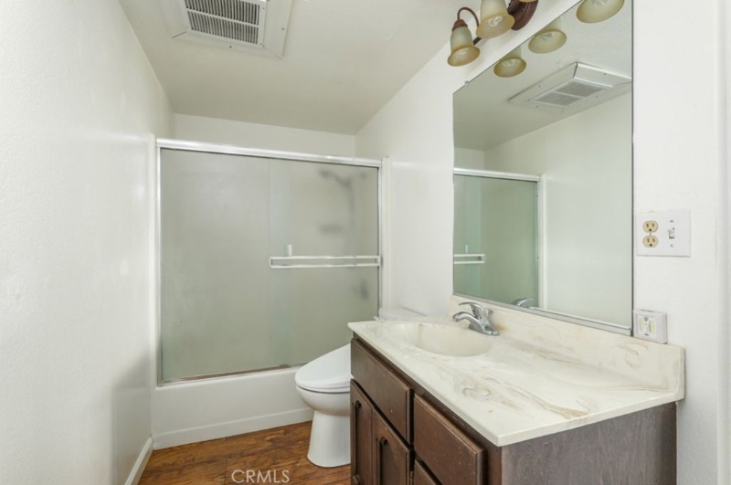 1 Riviera Heights Ct #1 - Photo 3 of 7