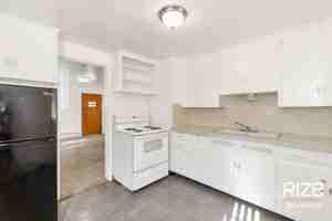 featured image of 521 28th St #521