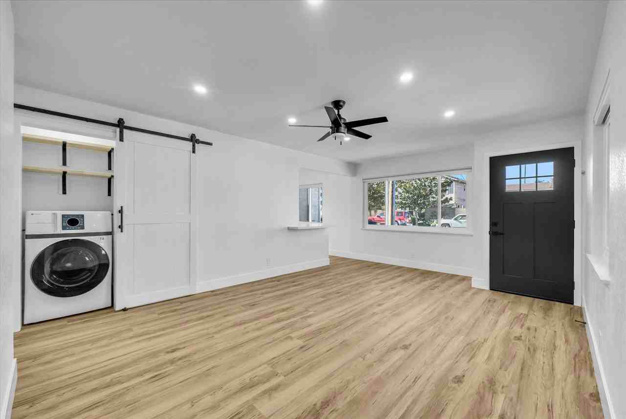 18442 Patterson Lane, Unit 18442 Patterson Ln - Photo 7 of 13