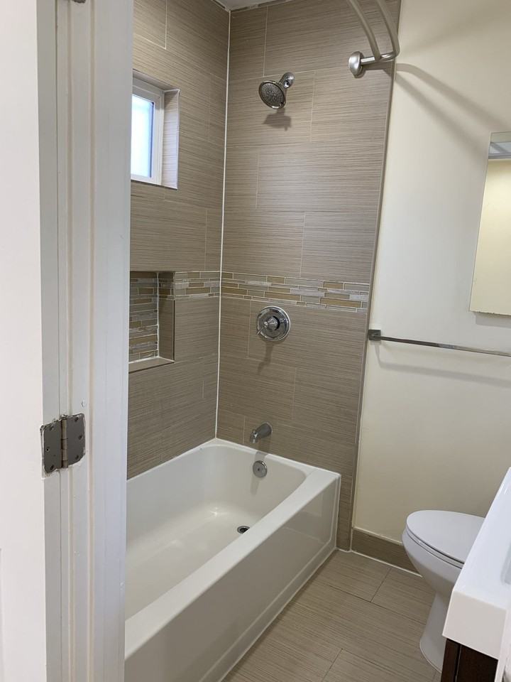 914-916 W 81st Street - Photo 3 of 3