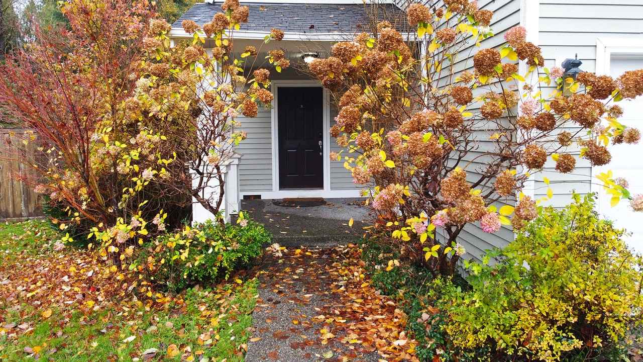2430 106th Dr Se #NA - Photo 2 of 18