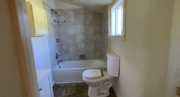 202 Robertson St #202 - Photo 3 of 4