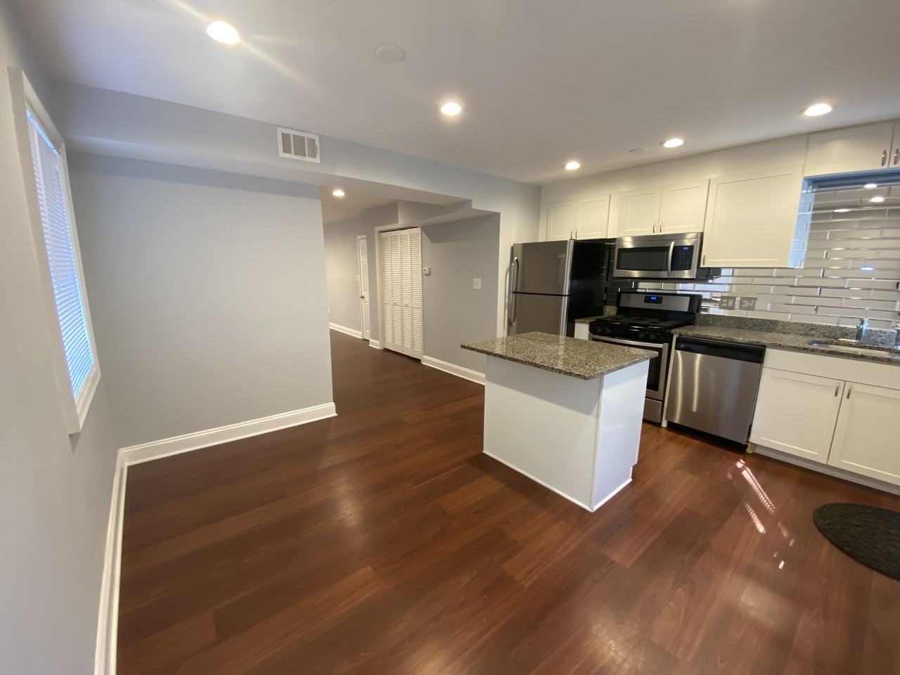 337 54th St Ne #A - Photo 5 of 15