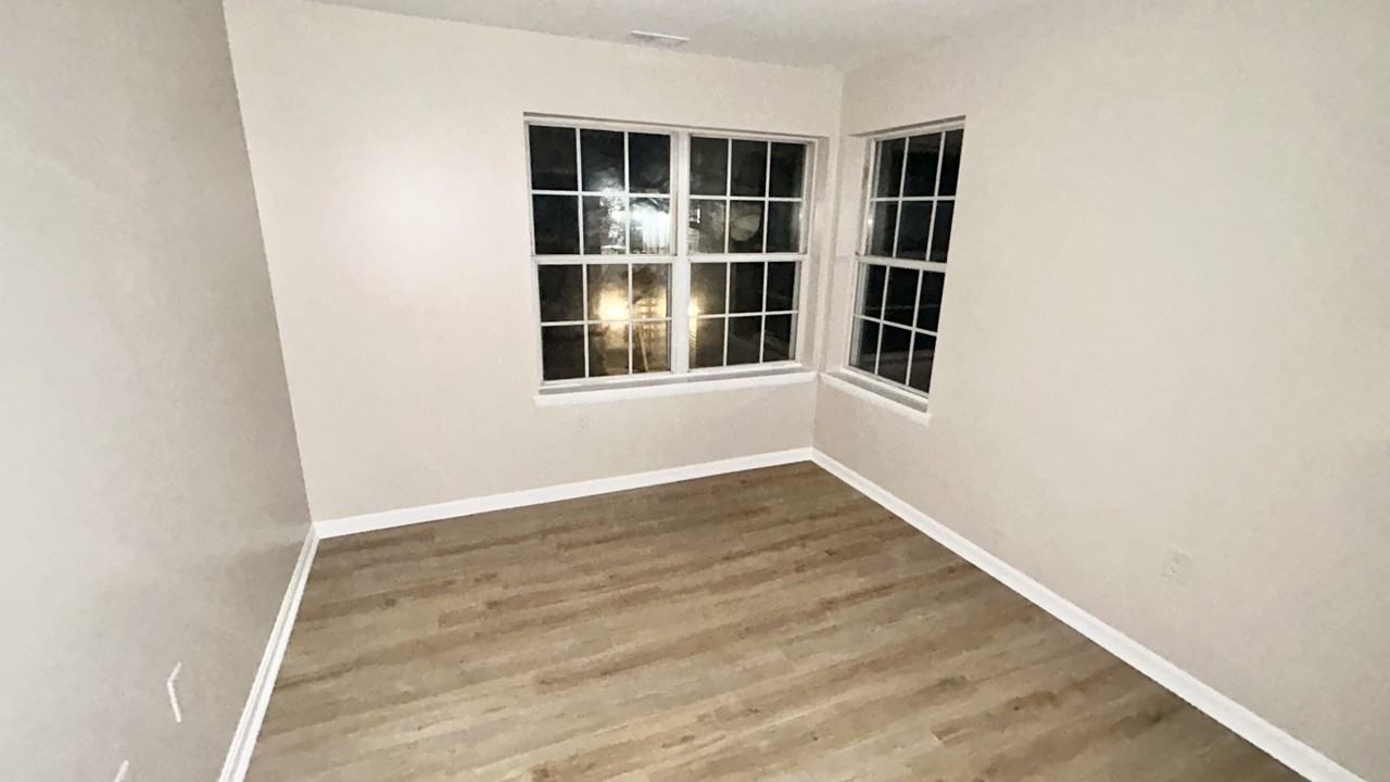 8 Driftwood Ct #8 - Photo 7 of 13