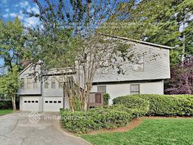 2086 Arrowhead Trl - Photo 1 of 1