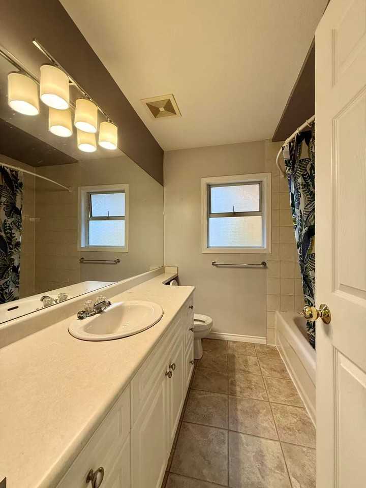 650 Roderick Ave #1 - Photo 6 of 11