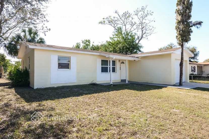 11740 129th Avenue North - Photo 2 of 22