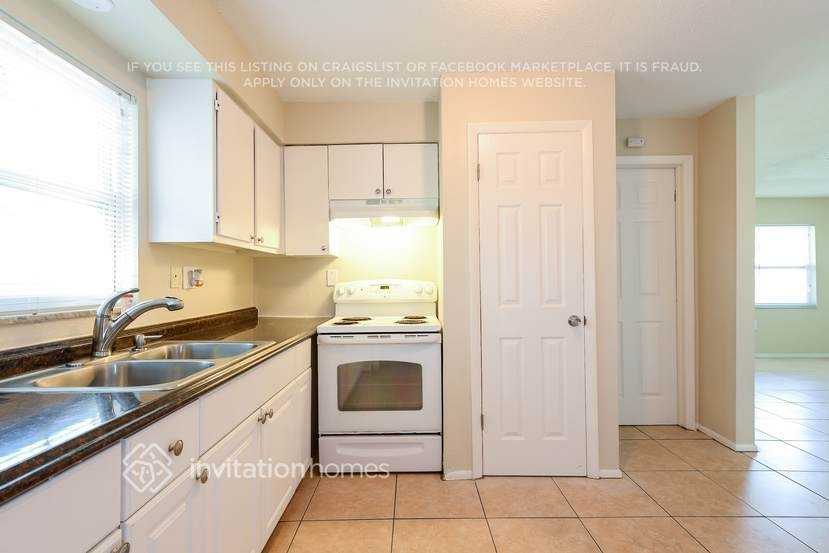 11740 129th Avenue North - Photo 6 of 22