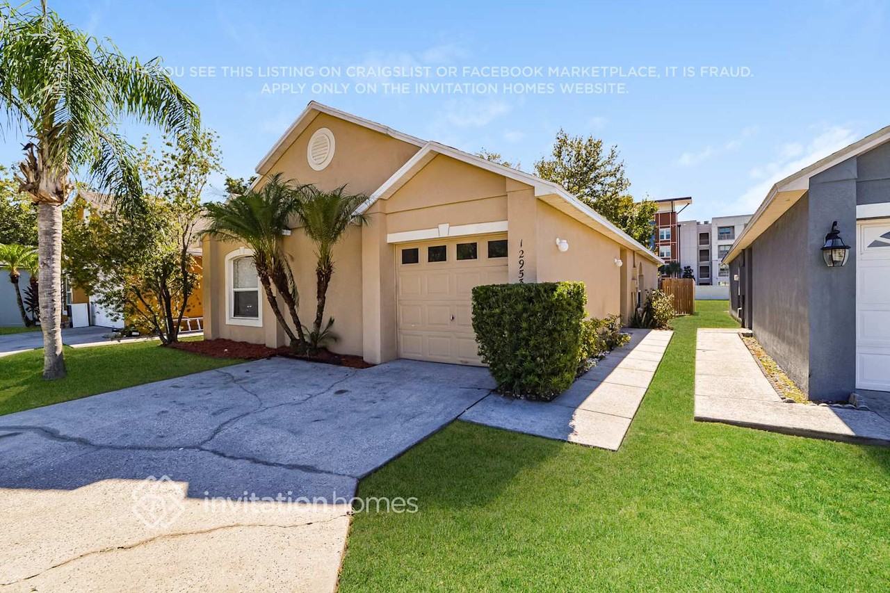 12953 Odyssey Lake Way - Photo 3 of 17