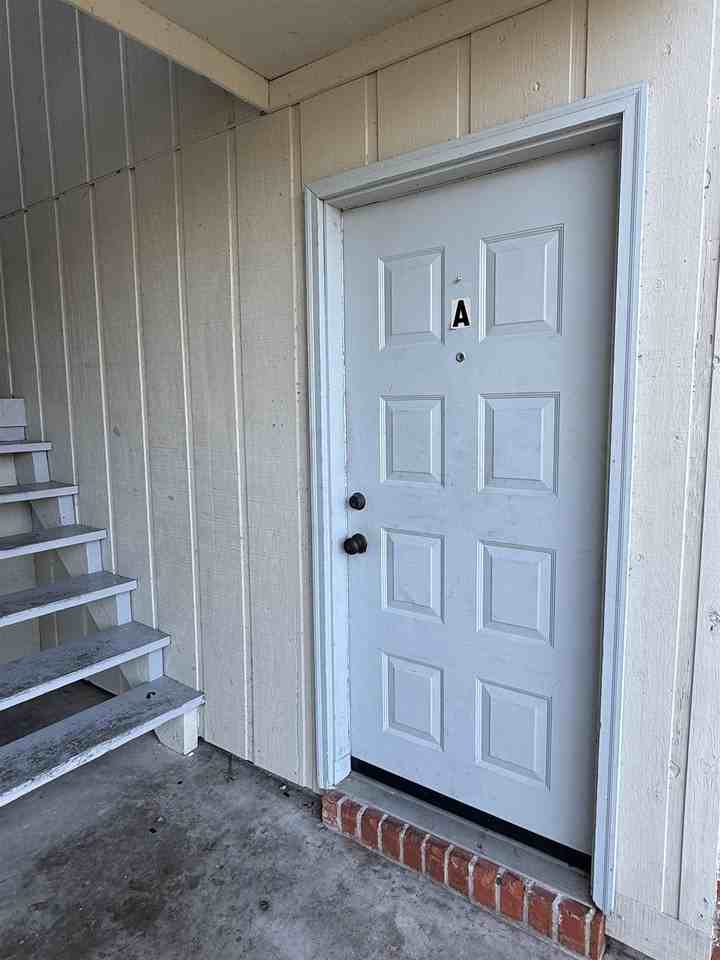 286 Monarch Dr #A - Photo 3 of 22