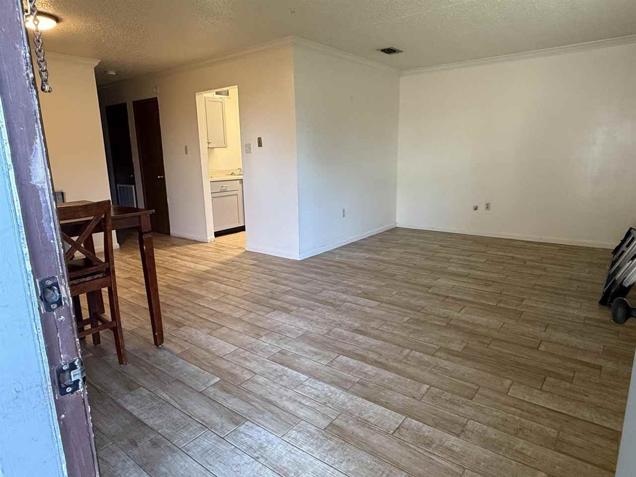 286 Monarch Dr #A - Photo 4 of 22