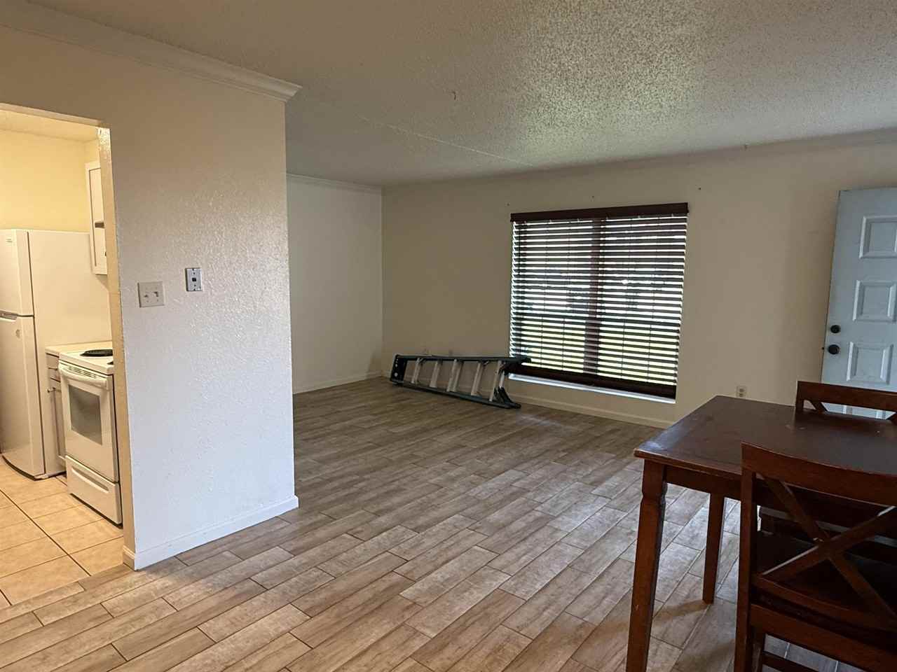 286 Monarch Dr #A - Photo 5 of 22