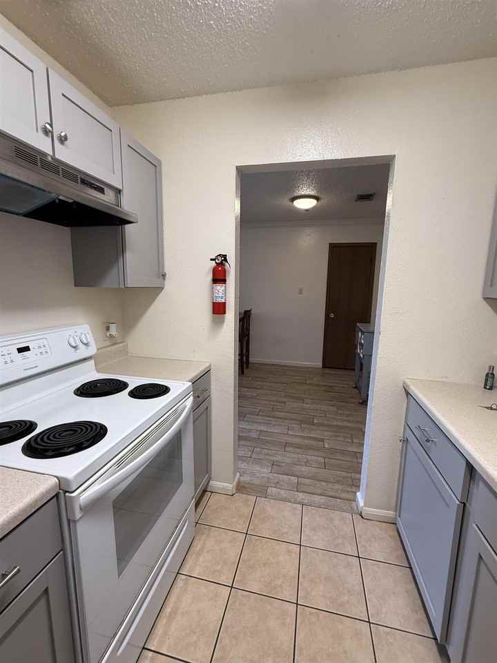 286 Monarch Dr #A - Photo 7 of 22