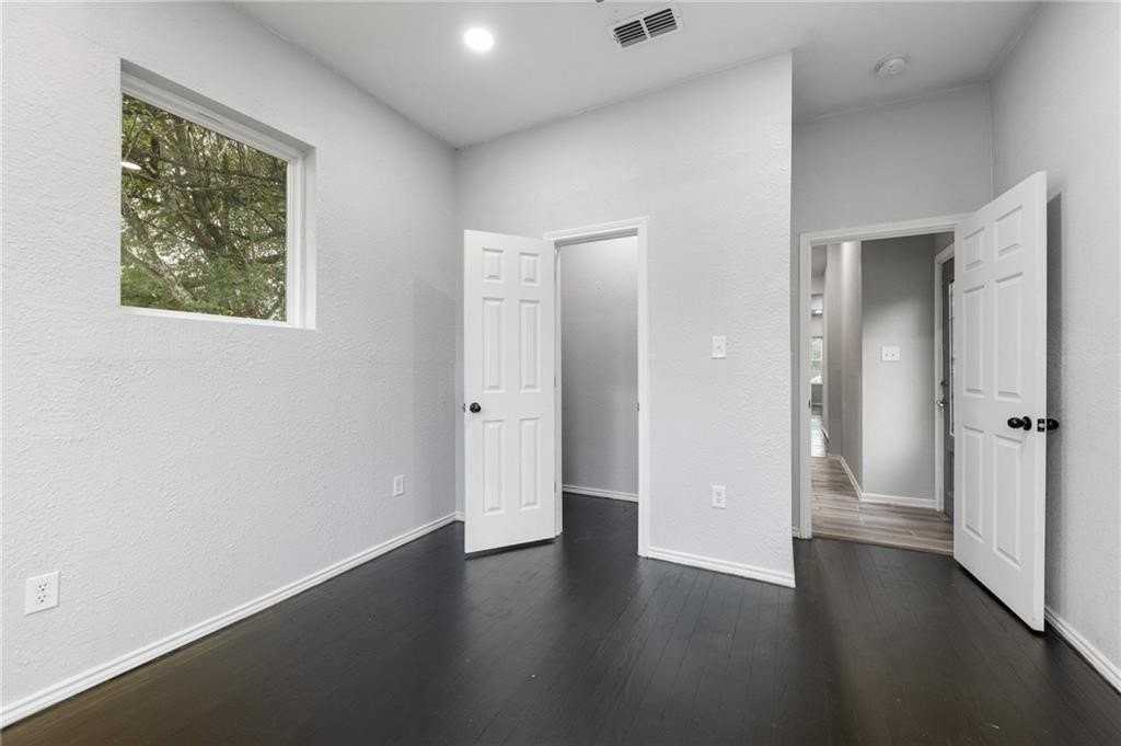 225 E Alice Ave - Photo 4 of 9