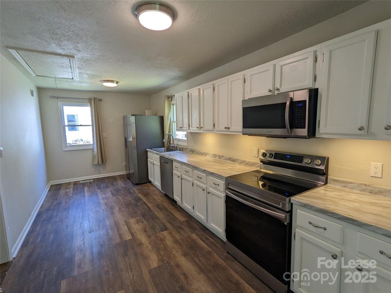 Woodrow Ave - Photo 3 of 31