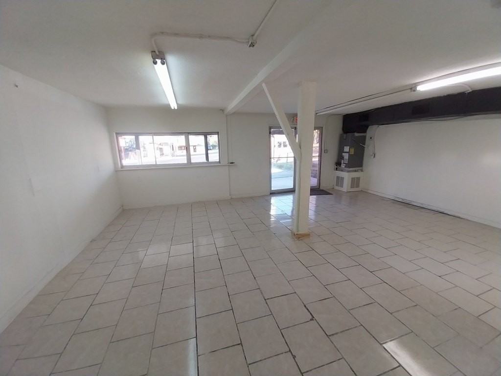 1308 E Main St - Photo 5 of 9